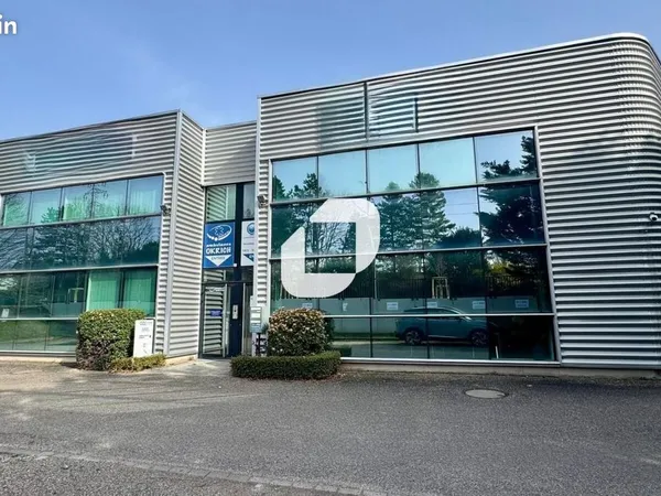 Local d'activité 402 m²