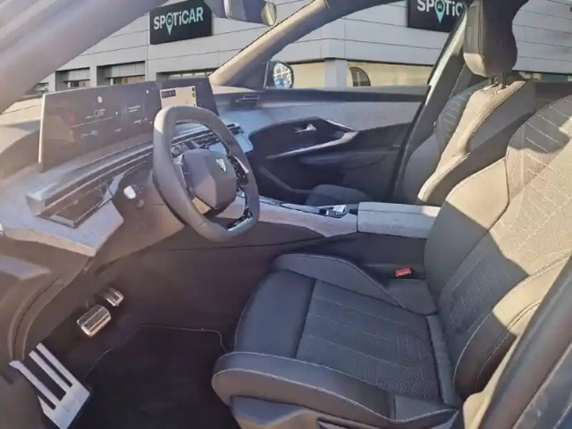 Peugeot 5008 plug-in hybrid 225 ch e-dcs7 — photo 9
