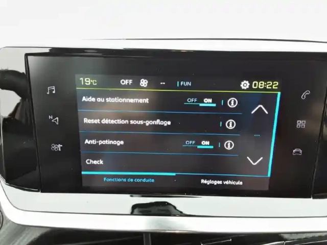 Peugeot 208 electrique 50 kwh 136ch — photo 59