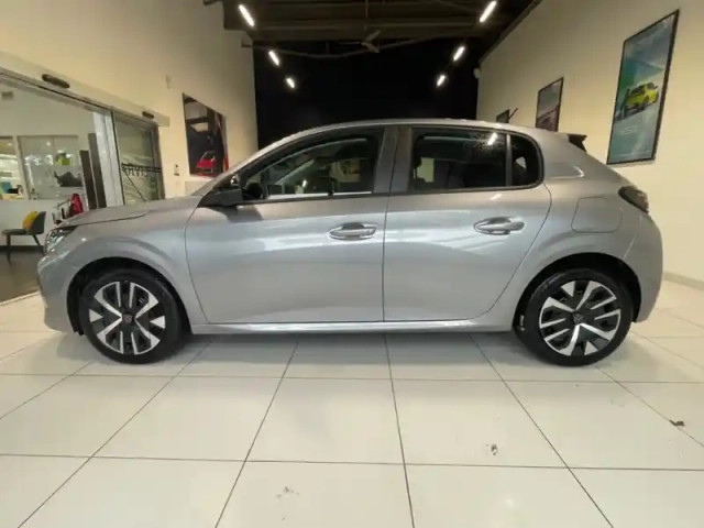 Peugeot 208 100 s&amp;s bvm6 — photo 23