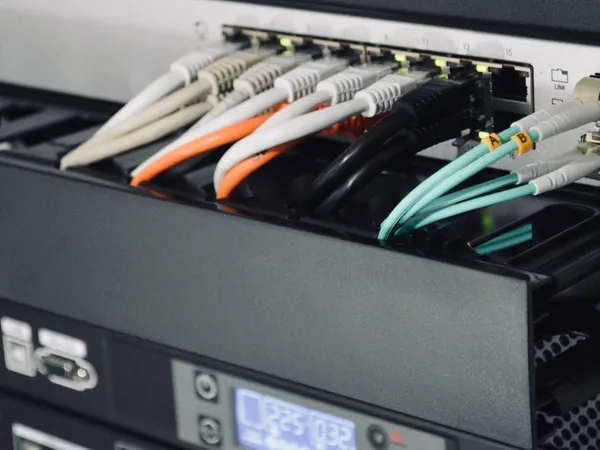 Housing / Colocation serveur en Datacenter - Vendée - Dès 1U