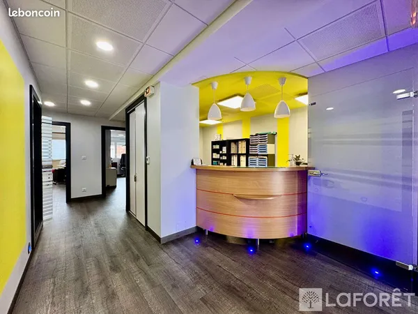 Local 92 m² EPINAL
