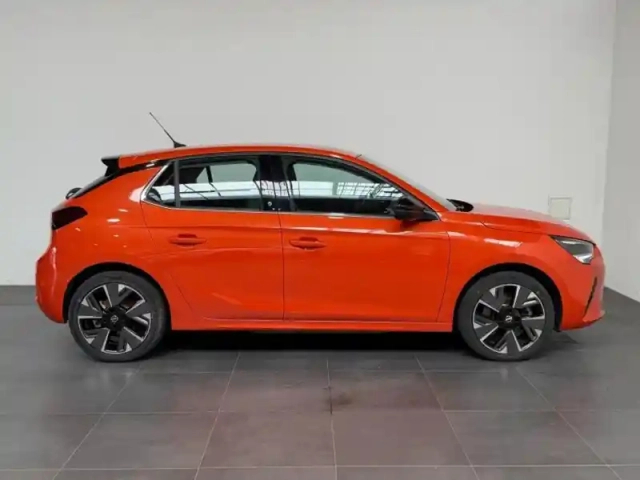 Opel Corsa -e 136 elegance / carplay / caméra / soh 87.6% — photo 4
