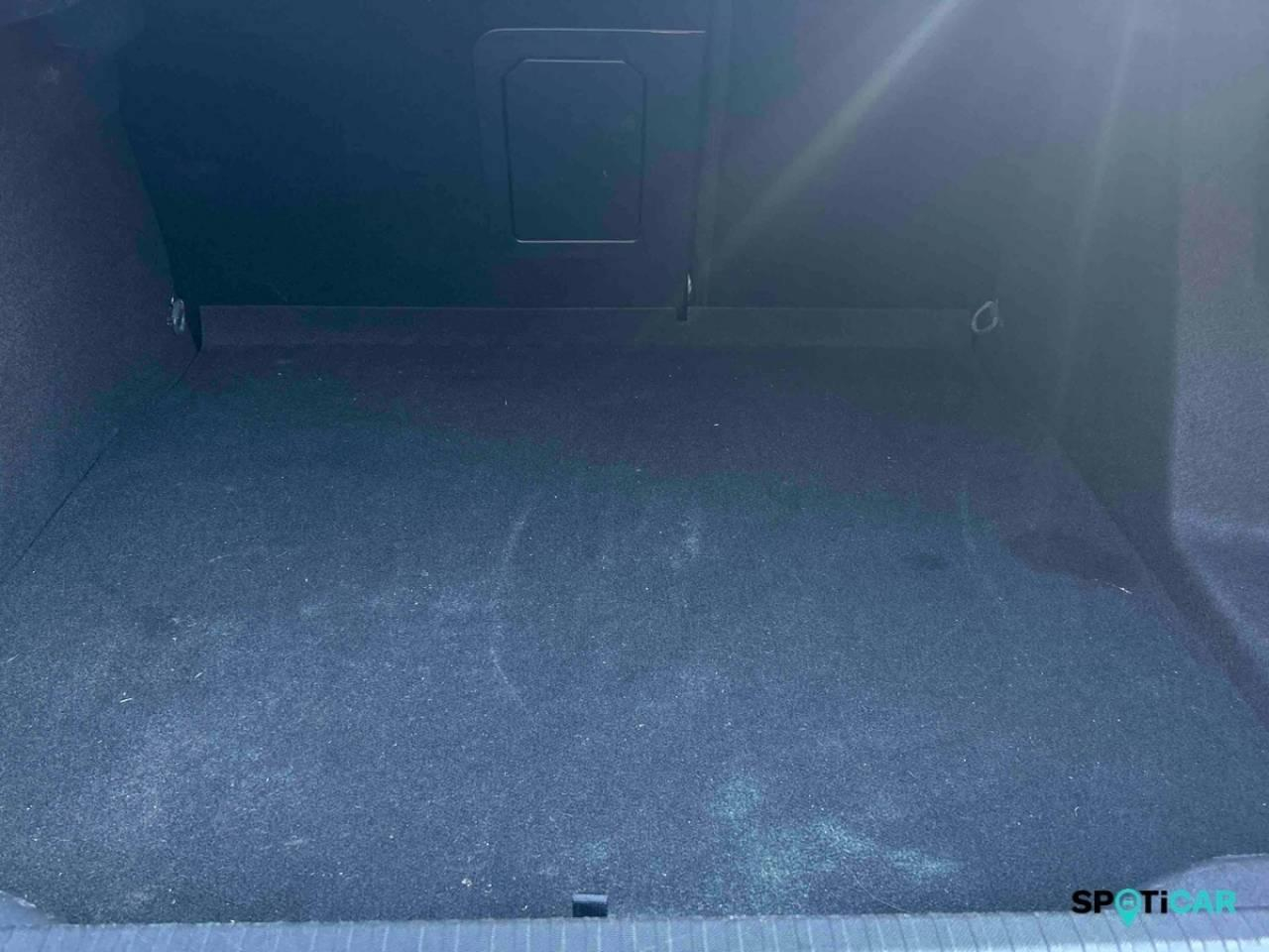 Citroën C4 X puretech 130 s&s eat8 shine — photo 5