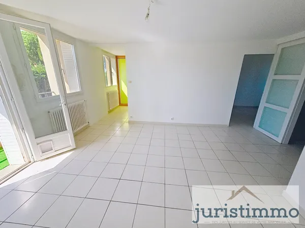 Appartement T3 de 50m2 très lumineux avec jolie vue centre v