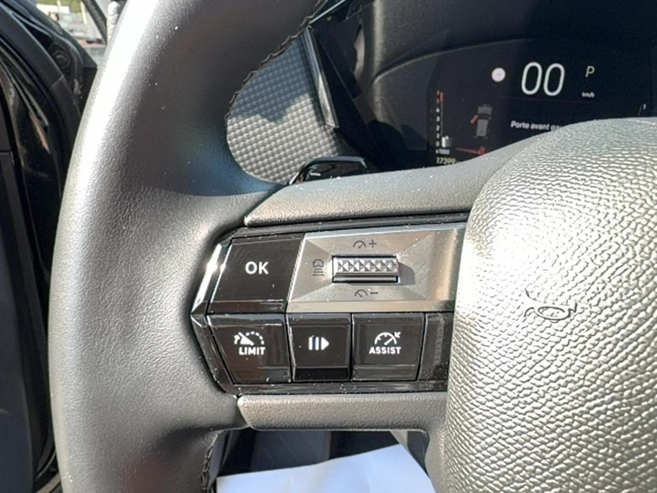 Ds Ds 4 bluehdi 130 rivoli auto — photo 18