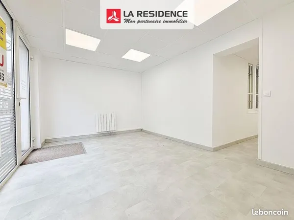 Commerce 45 m²