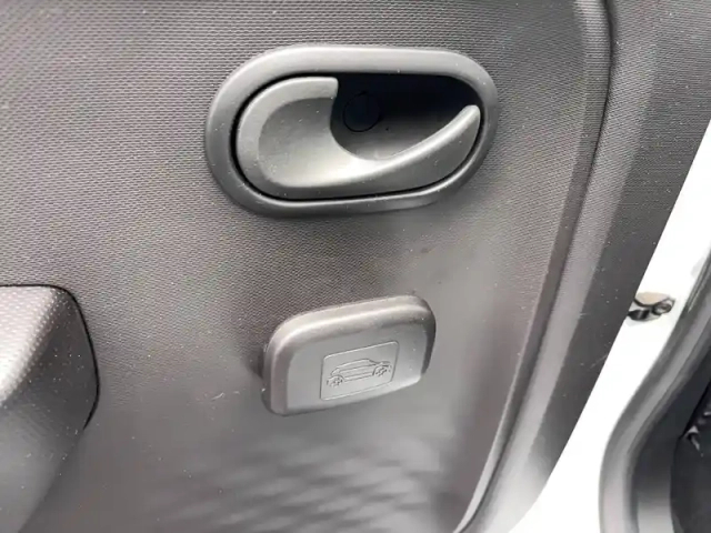 Renault Twingo iii sce 65 — photo 62