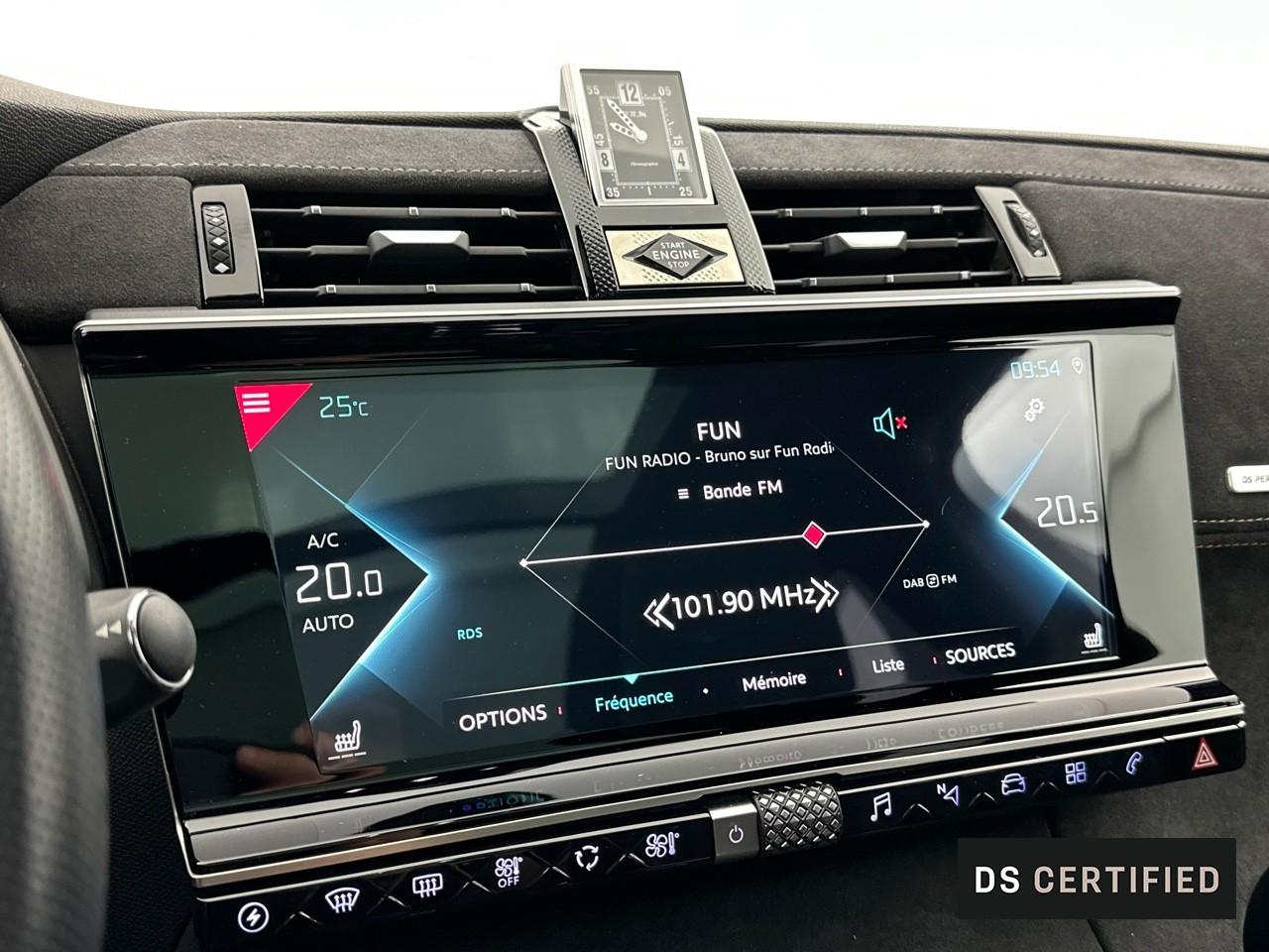 Ds Ds 7 crossback crossback hybride e-tense 300 eat8 4x4 performance — photo 23