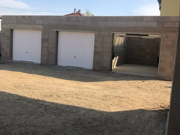 Vente lot de garage vieux Thann