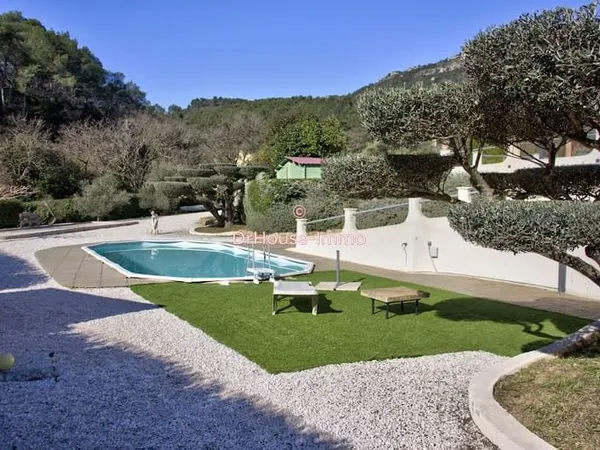 Maison 7 pièces 170 m²