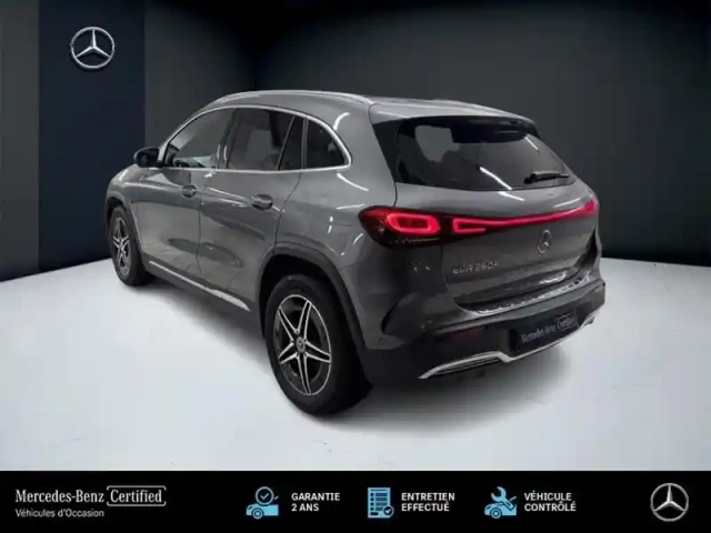 Mercedes Eqa 250+ amg line — photo 23