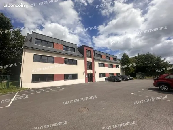Bureaux 150 m²