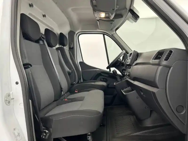 Renault Master fgn trac f3500 l2h2 blue dci 135 — photo 14