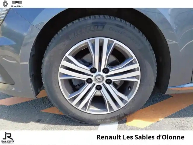 Renault Megane 1.5 blue dci 115ch evolution edc — photo 23