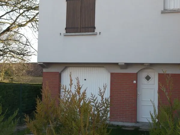 Maison T3 duplex avec garage - BROUSSY LE GRAND