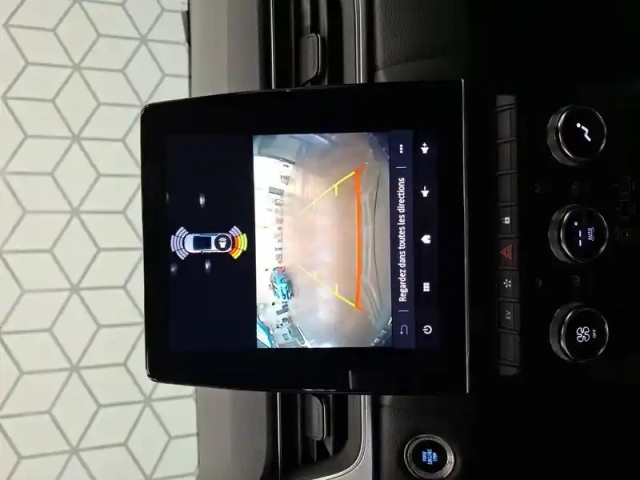 Renault Captur e-tech plug-in 160 — photo 20