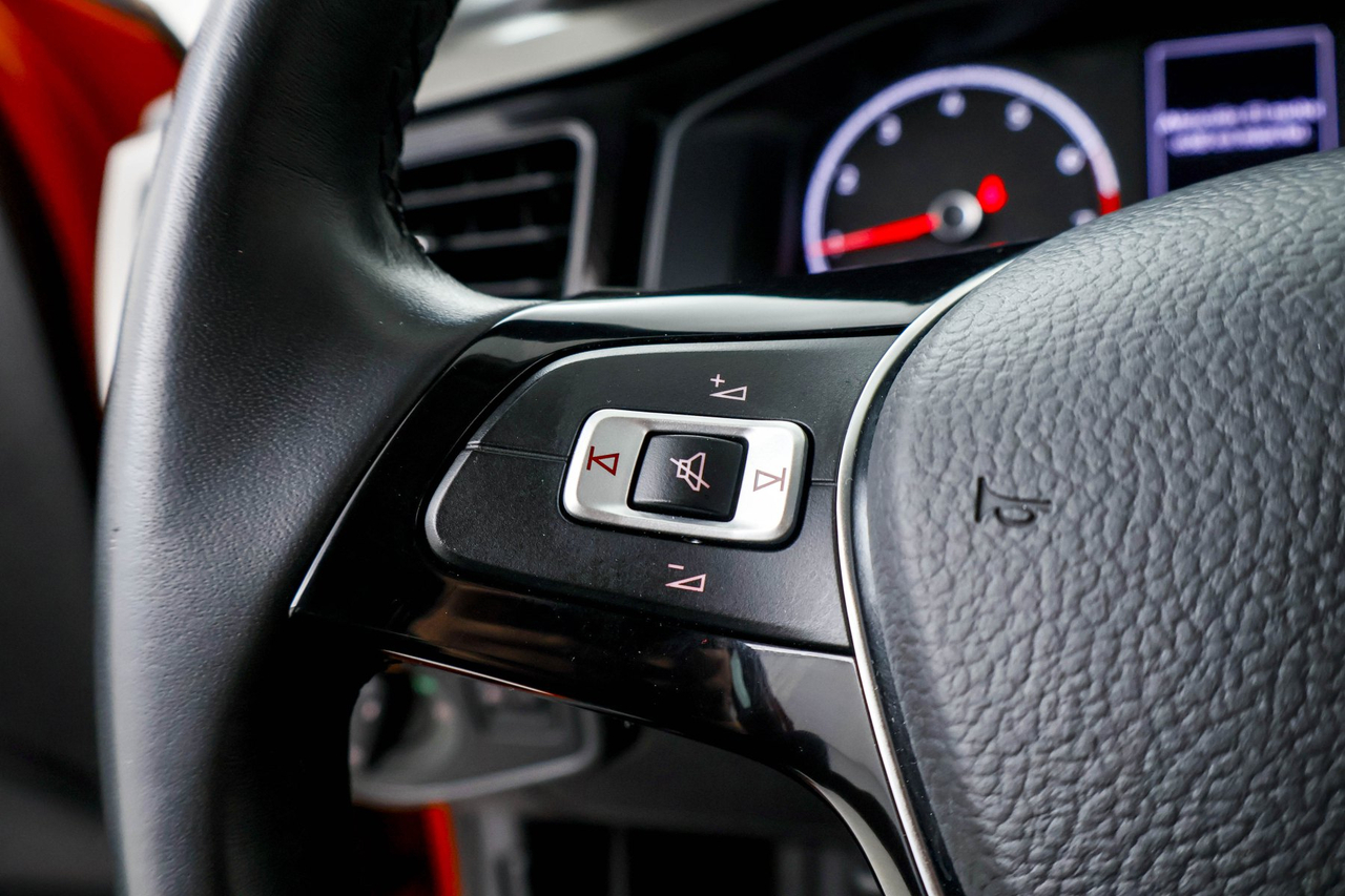 Volkswagen Polo — photo 20