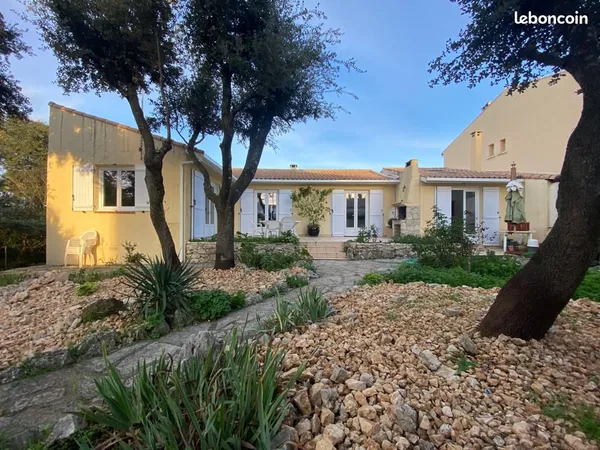 Belle villa avec jardin - 3 chambres au calme plain pied