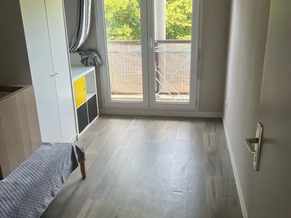Chambre en colocation - courte durée