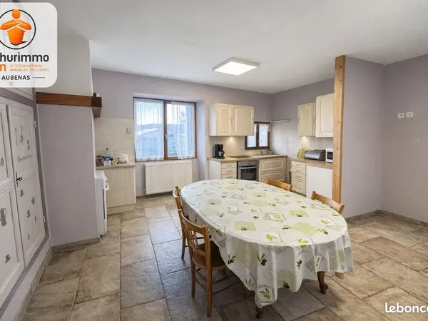 Appartement 6 pièces 127 m²