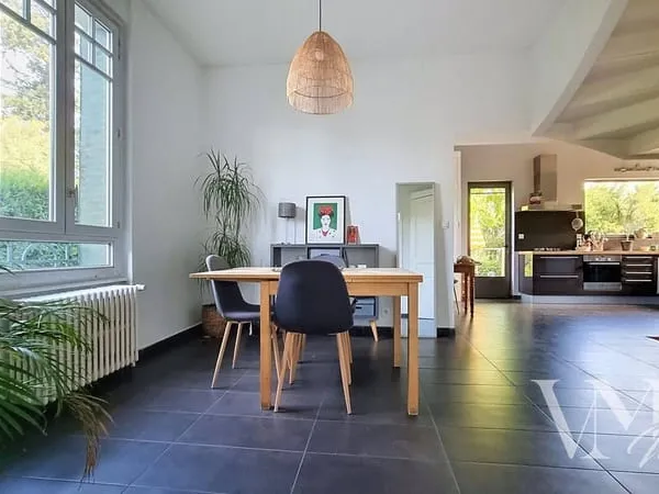 Maison 12 pièces 197 m²