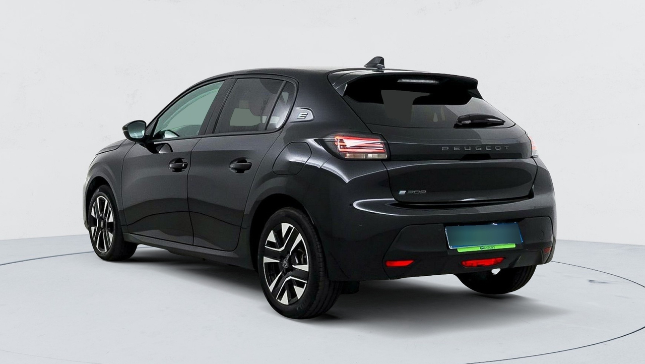 Peugeot 208 — photo 3
