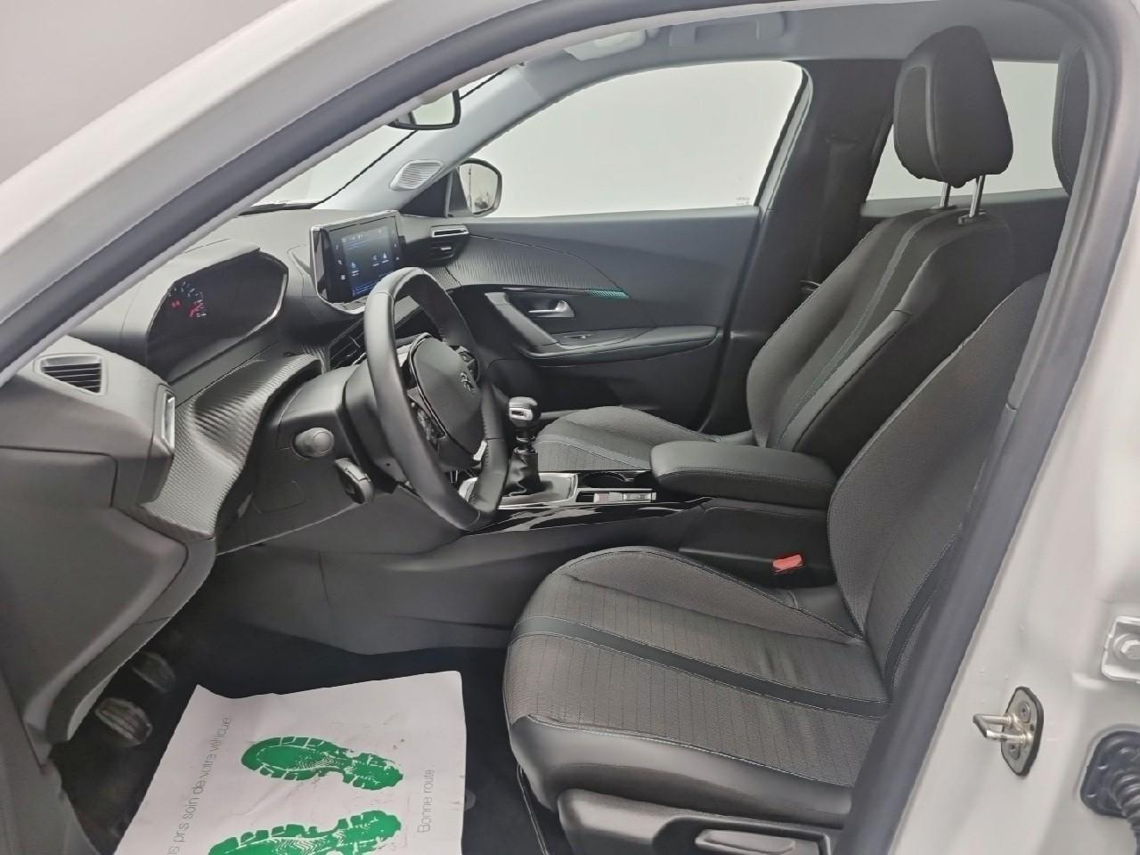 Peugeot 2008 bluehdi 110 s&s bvm6 allure — photo 10