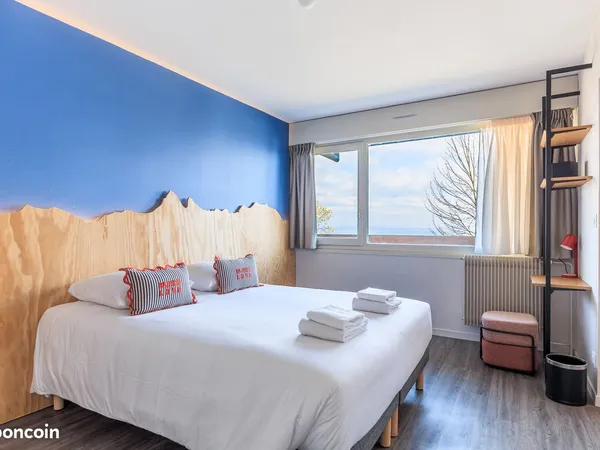 Studio meublé Évian vue lac 36 m² + parking - idéal Lausanne