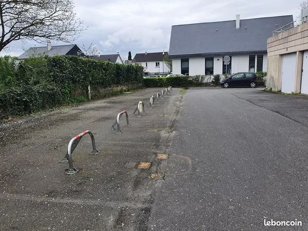 Parkings La Chapelle sur Erdre hyper centre bourg