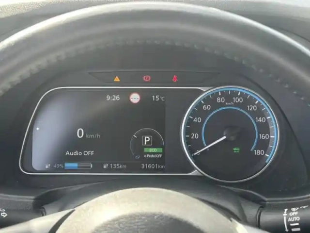 Nissan Leaf 150ch 40kwh acenta 22 — photo 13