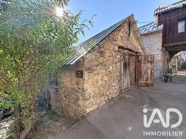 Grange 4 pièces 150 m²
