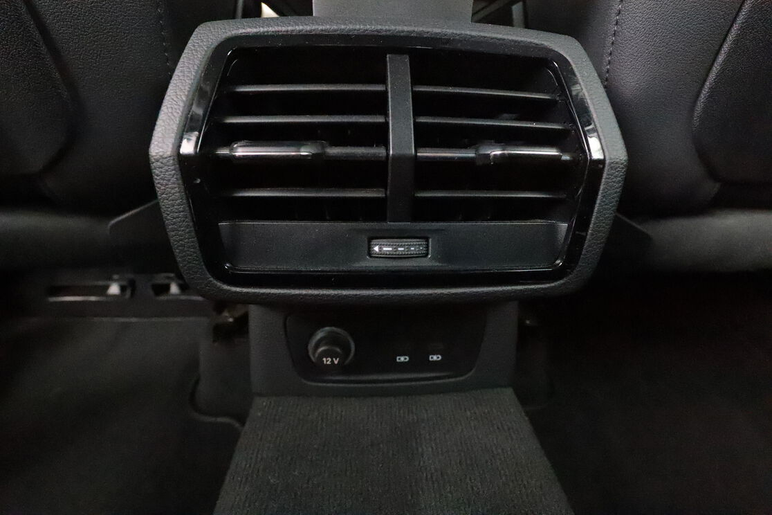Audi Q3 35 TDI S Line S Tronic 7 — photo 9