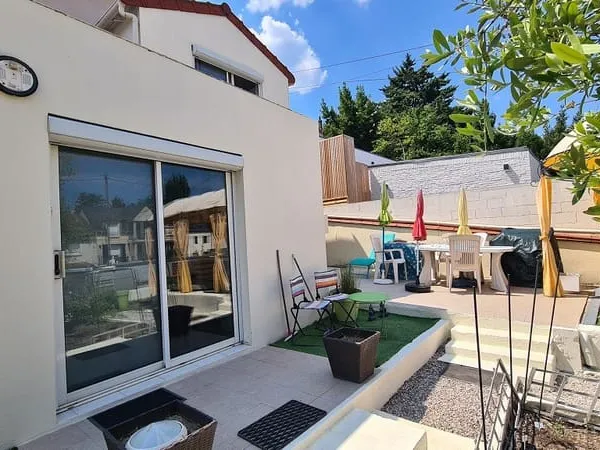 Bien immobilier de rendement Vente Créteil 6p 550000€