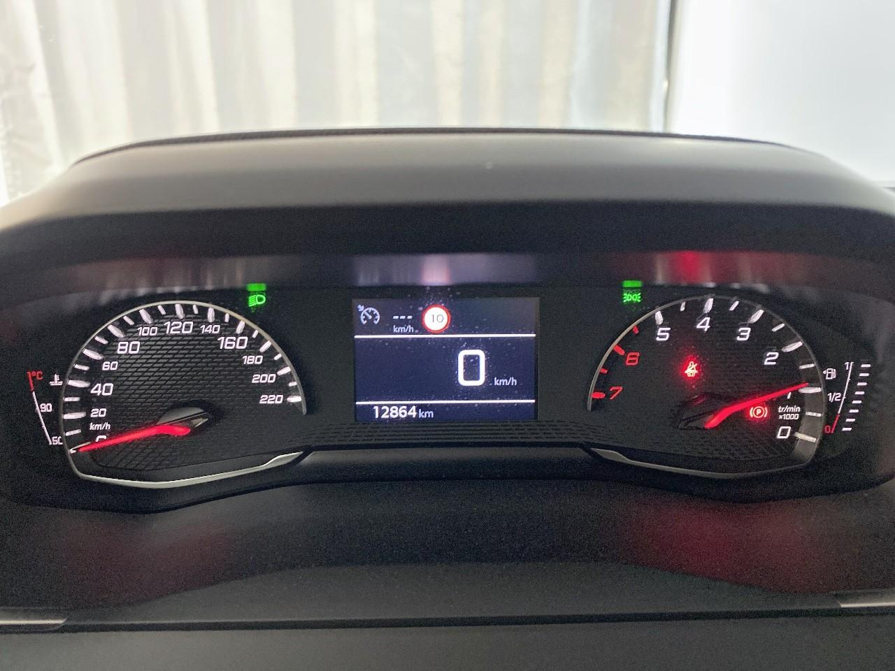 Peugeot 2008 100 s&s bvm6 style — photo 13