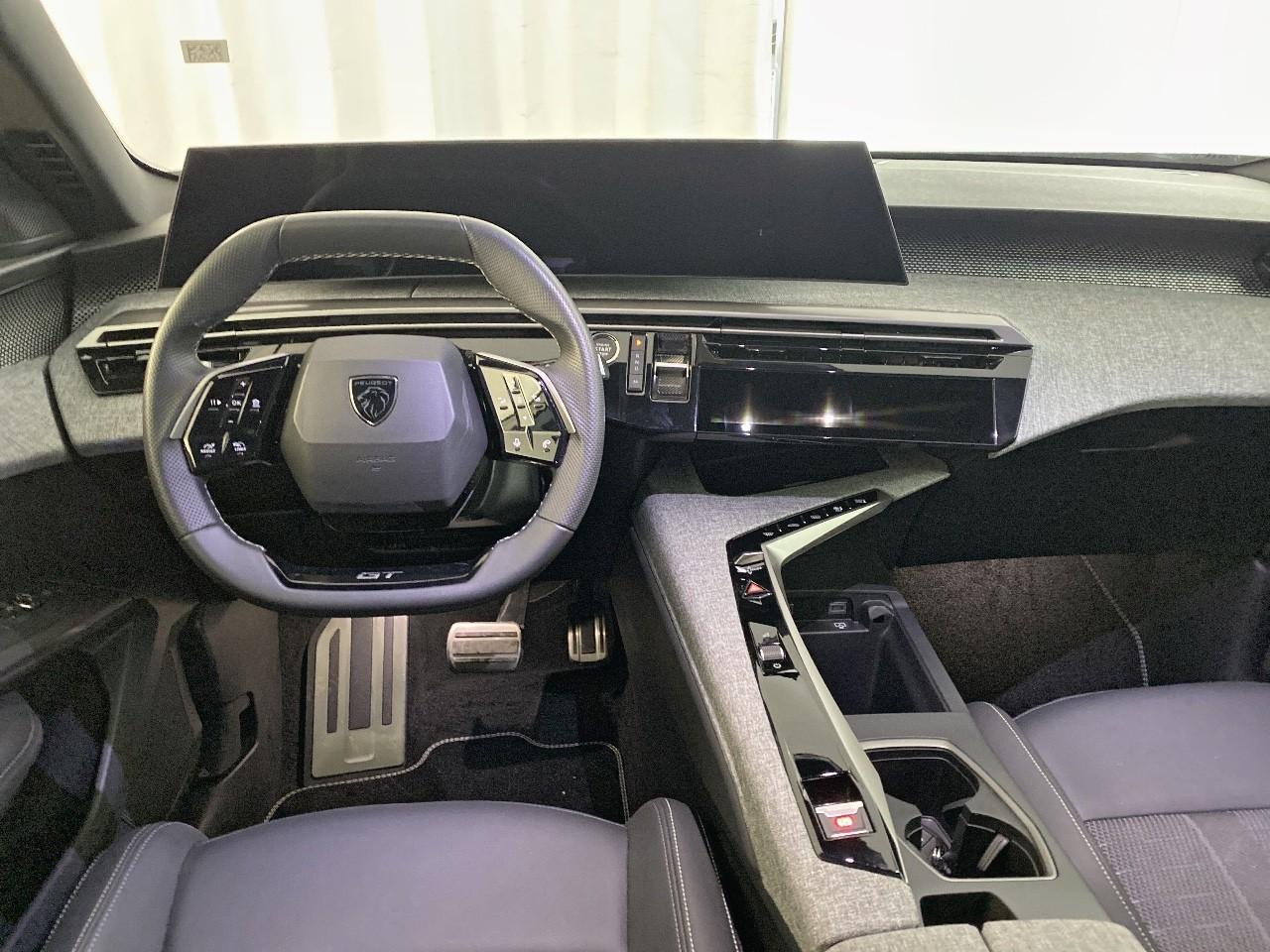 Peugeot 3008 hybrid 145 e-dcs6 gt — photo 8