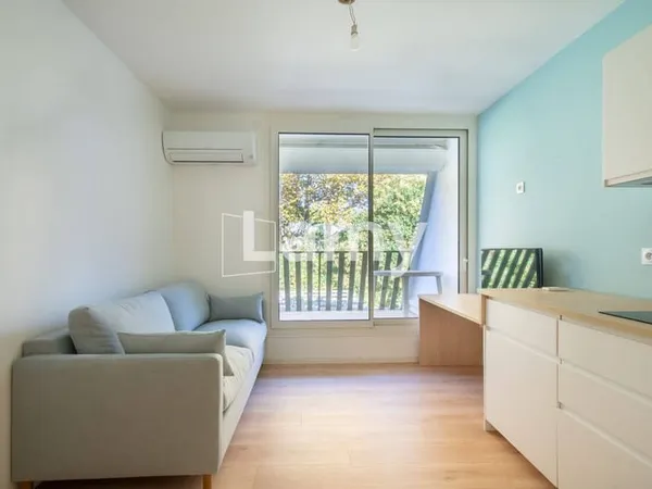 Studio 1 pièce 17 m²