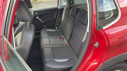 Peugeot 2008 1.2 PureTech 110 - Allure – 2018 – 106566 km – Essence – Boîte Manuelle — photo 42