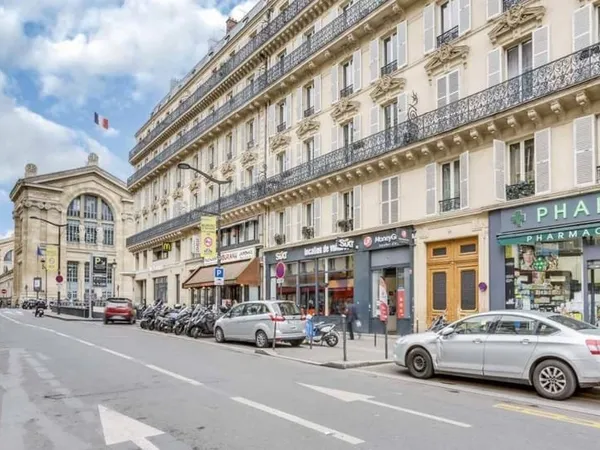 Studio 4 pièces 20 m²