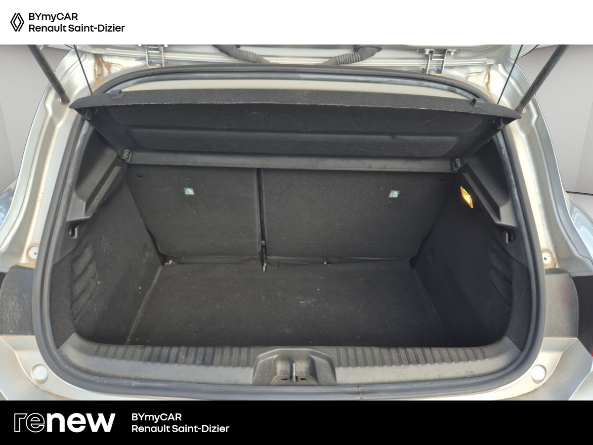Renault Clio TCe 90 X-Tronic — photo 13