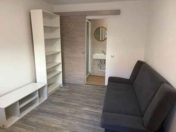Appartement 1 pièce 14 m²