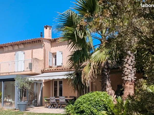 Maison 5 pièces - Petite copropriété avec piscine et tennis