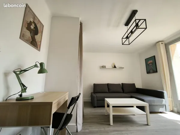 Studio meublé étudiant - 500 Euros - Fibre incluse - Septembre à Juin