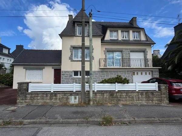 Maison 8 pièces 200 m²