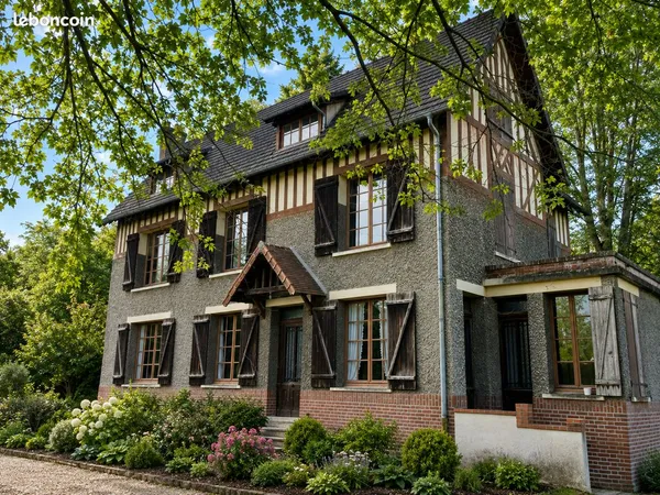 Maison ancienne individuelle de 205 m² habitables à 20 km de Dieppe (76)