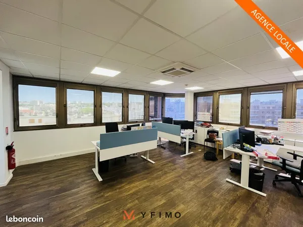 Bureaux 97 m² POISSY