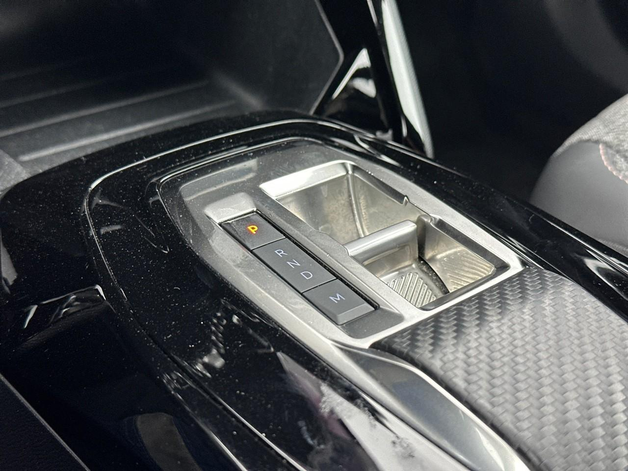 Peugeot 2008 puretech 130 s&s eat8 allure — photo 28