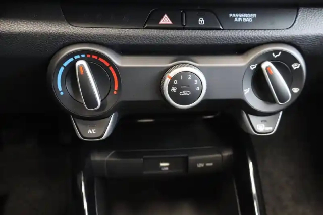 Kia Rio 1.0 t-gdi 100 ch bvm6 — photo 27