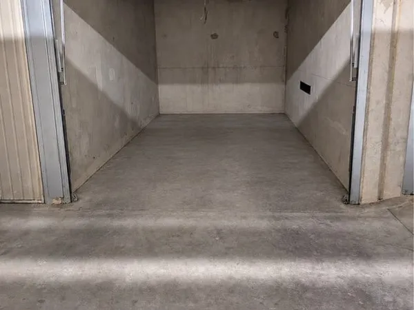 Box 13 m2 à louer
