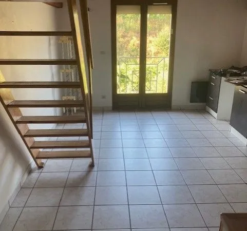 À LOUER - T3 EN DUPLEX - 65 m² - BOURGOIN